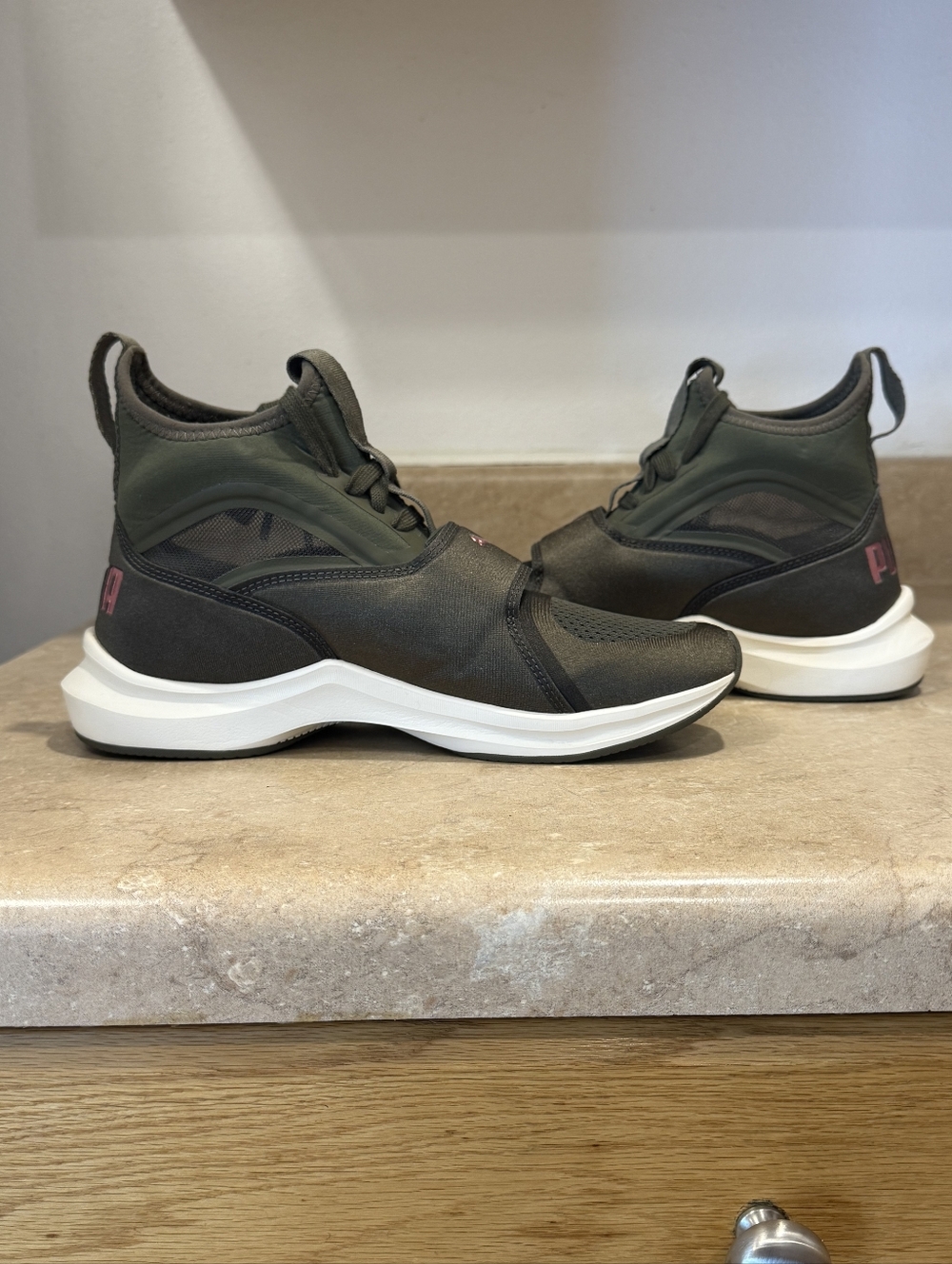 Puma Phenom Sneaker View 5